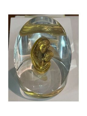 Creed Clear & Gold Madonna & Child Decor acrylic Paperweight One Size